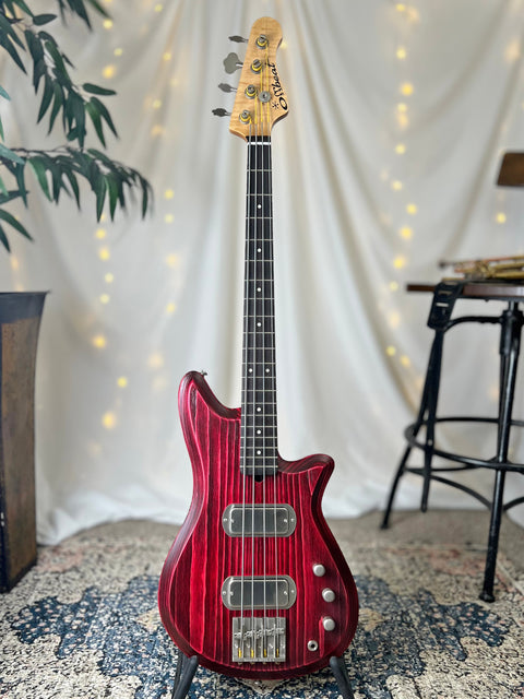 Offbeat Guitars Shelby TB2: The Lightweight T-Bird Short Scale Bass