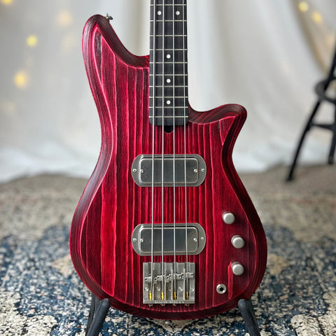 Offbeat Guitars Shelby TB2: The Lightweight T-Bird Short Scale Bass